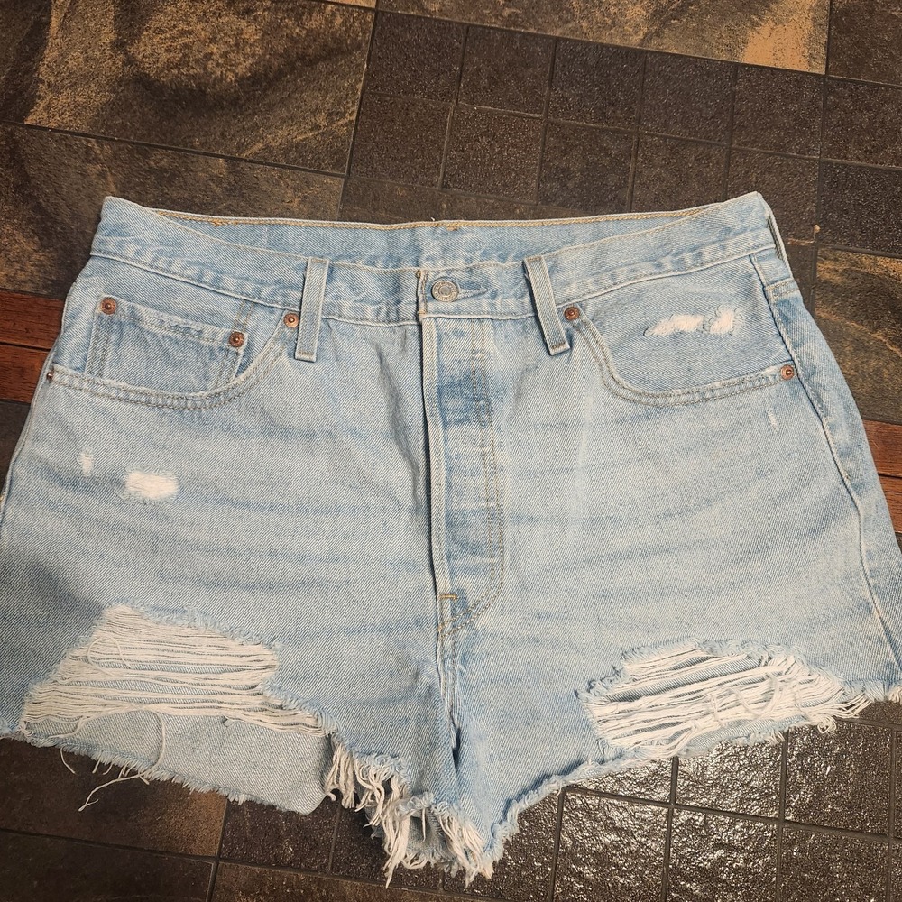 Levis‎ 501 Cut Off Shorts Sz 33 Tattered Edge Distressed Button Fly